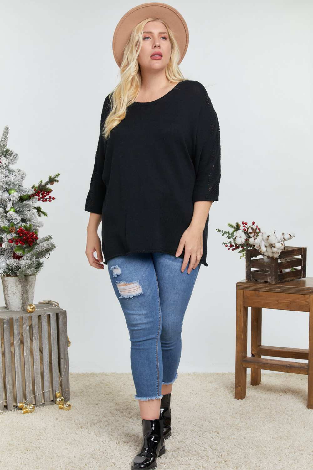 THE KEEGAN Solid Round Neck 3/4 Sleeve Sweater Top