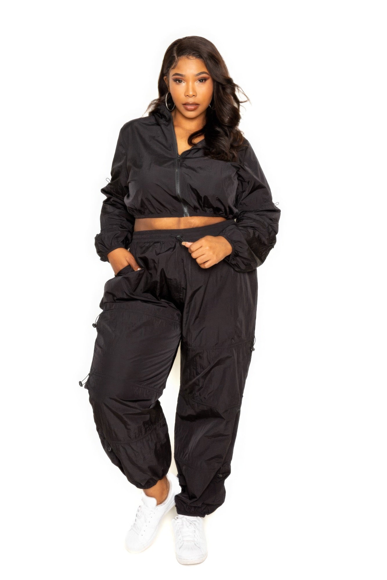 THE MARYANN Active Zip Up Set With Cord Lock Detail