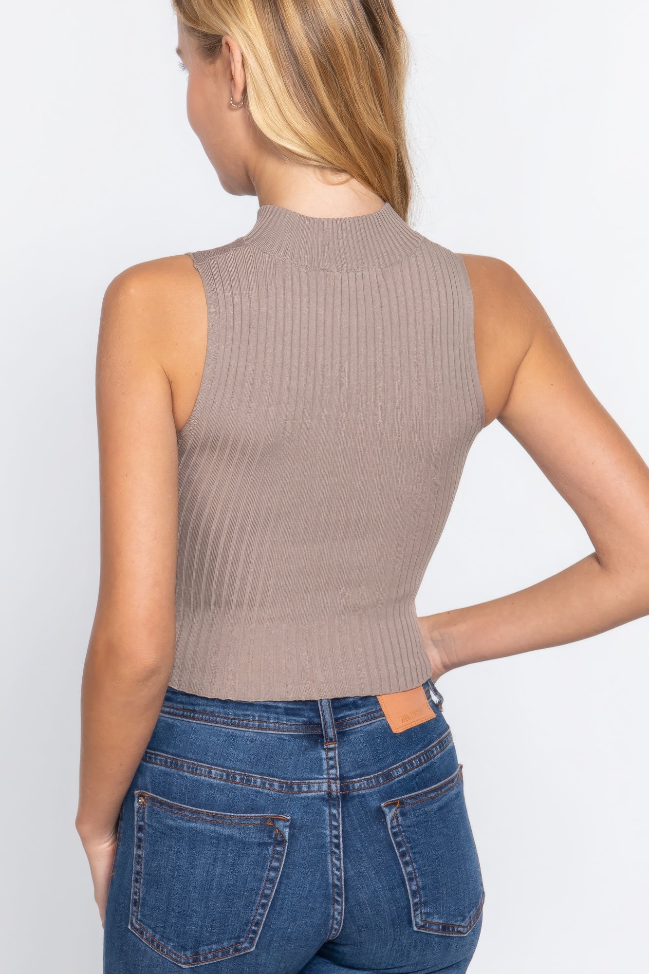 THE GIA Sleeveless Rib Sweater Top W/zipper