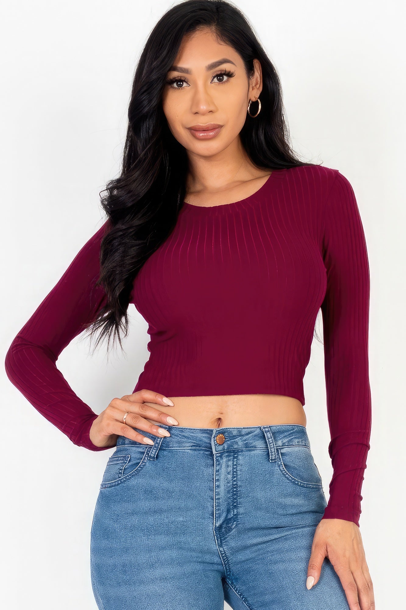 THE LONI Long Sleeve Round Neck Basic Crop Top