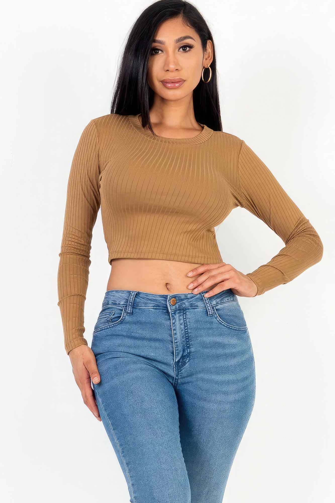 THE LONI Long Sleeve Round Neck Basic Crop Top